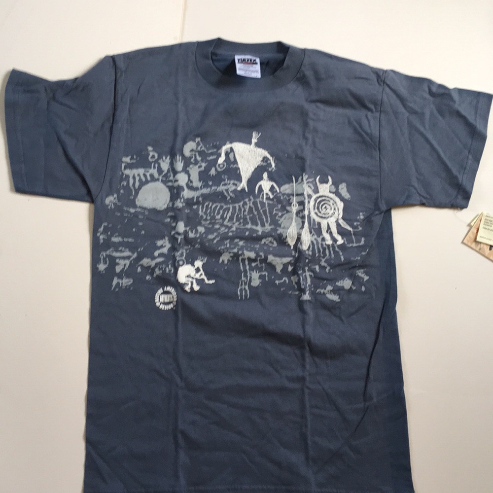 Warrior T Shirt Authentic Native American Design 100% Cotton Petroglyphs.Vintage